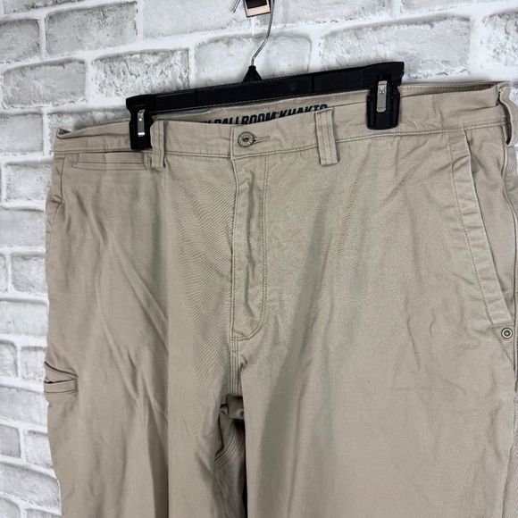 Duluth Trading Flex Fallrom Khakis Flannel Lined Heavyweight Pants Mens 40 x 30 - Picture 2 of 8